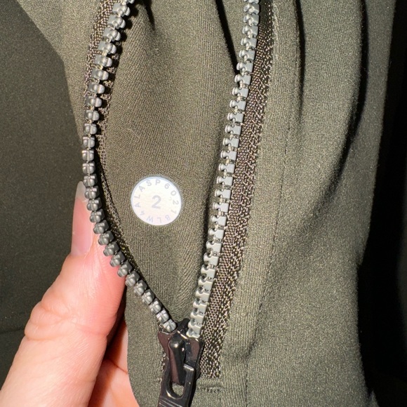 Contour jacket - Picture 3 of 4